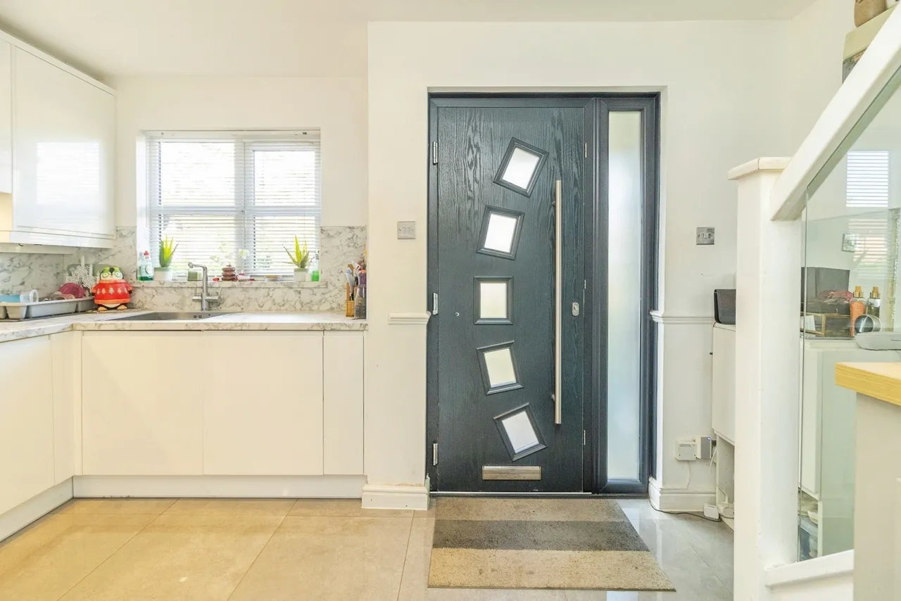 Rosemullion Avenue, Tattenhoe, Milton Keynes, Buckinghamshire, MK4, photo 8