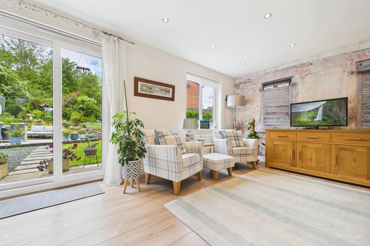 4 bed house for sale, Jubilee Place, Barton-Upon-Humber, DN18