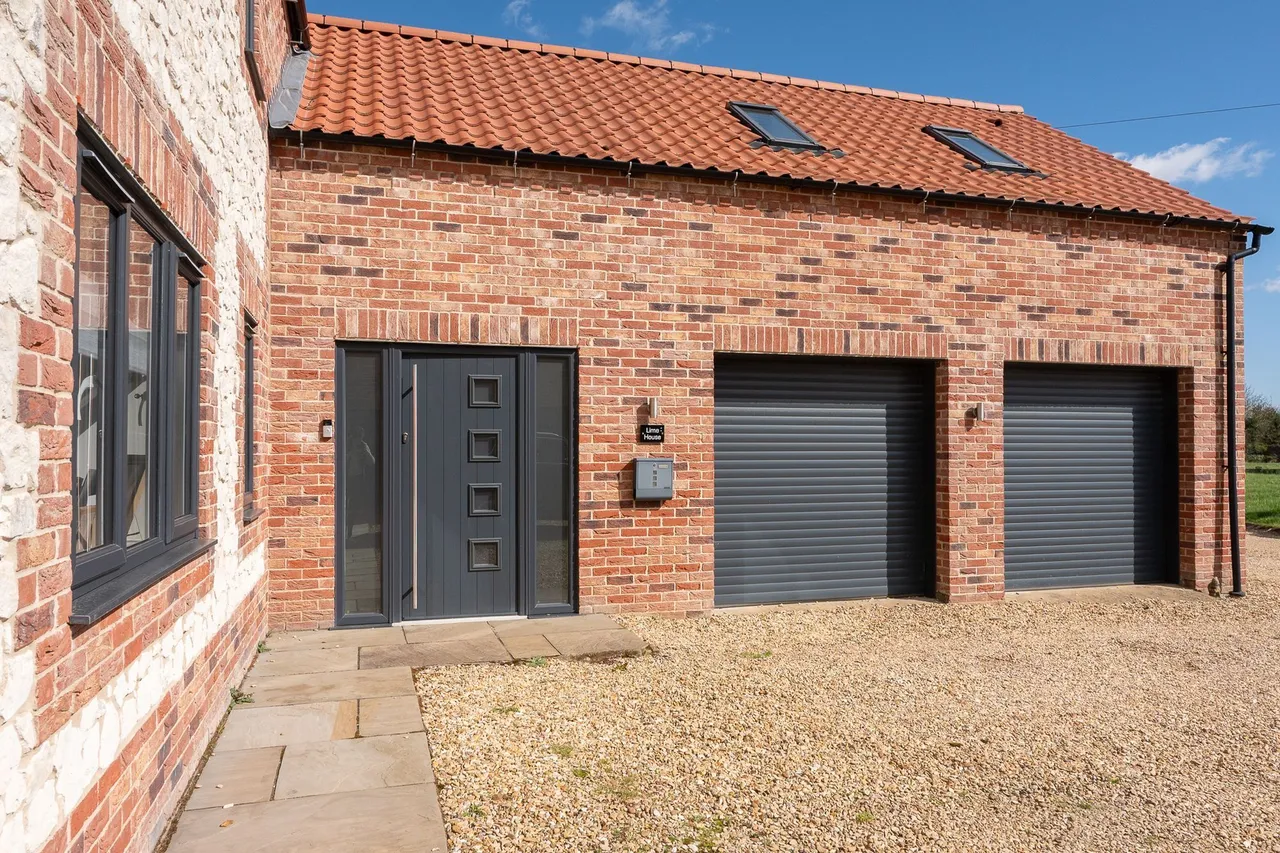Bright and Spacious Home in Gayton, photo 21