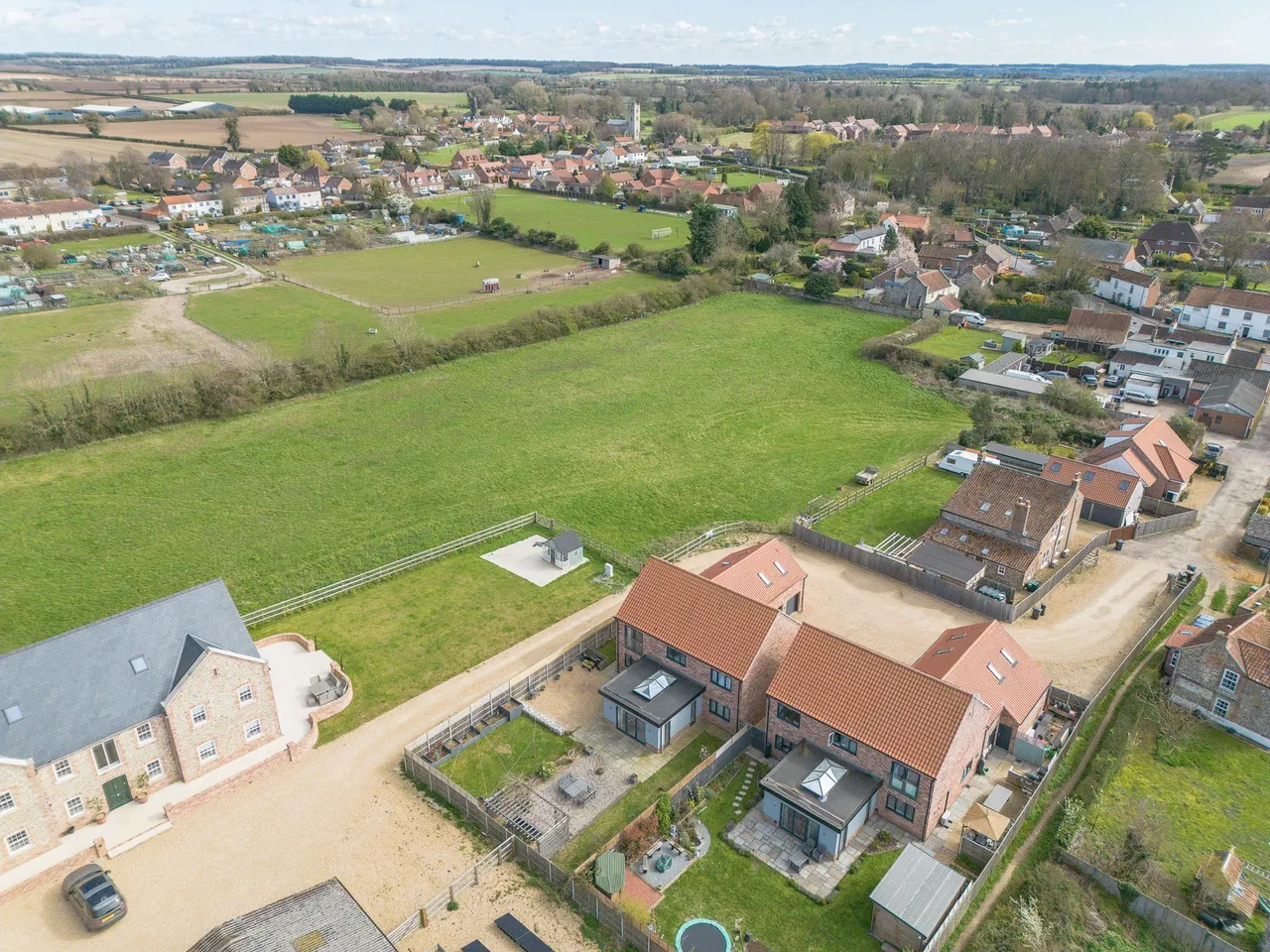 Bright and Spacious Home in Gayton, photo 22