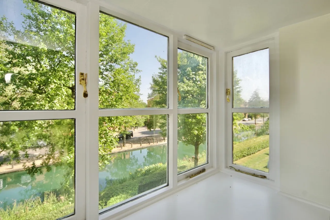 Sten Close, Enfield, EN3, photo 8
