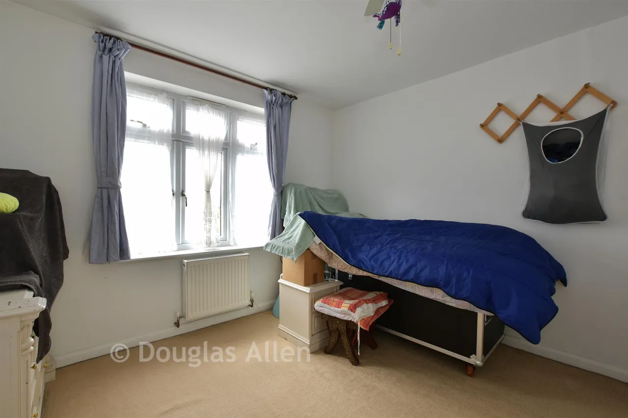 Wennington Road, Rainham, RM13, photo 12