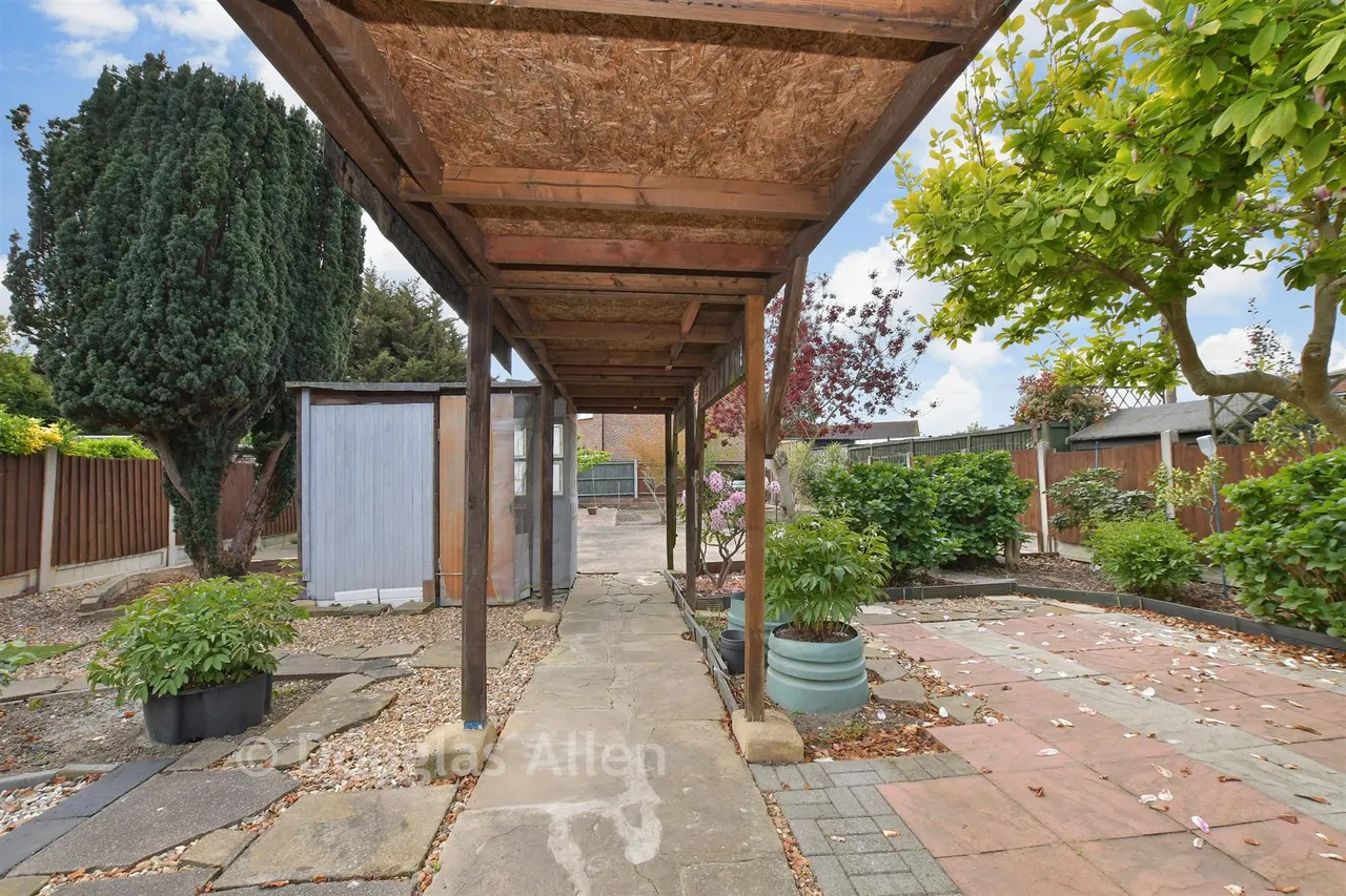 Wennington Road, Rainham, RM13, photo 15