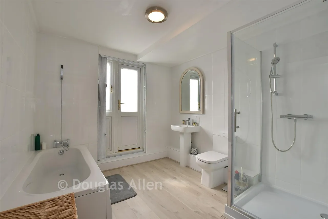 Wennington Road, Rainham, RM13, photo 14