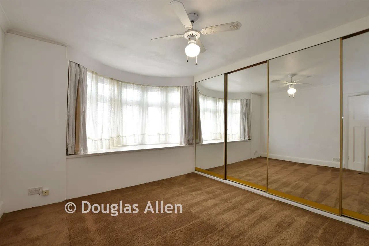 Wennington Road, Rainham, RM13, photo 8