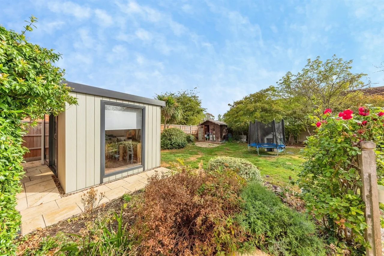 Shepton Lane, Pickworth, NG34, photo 9