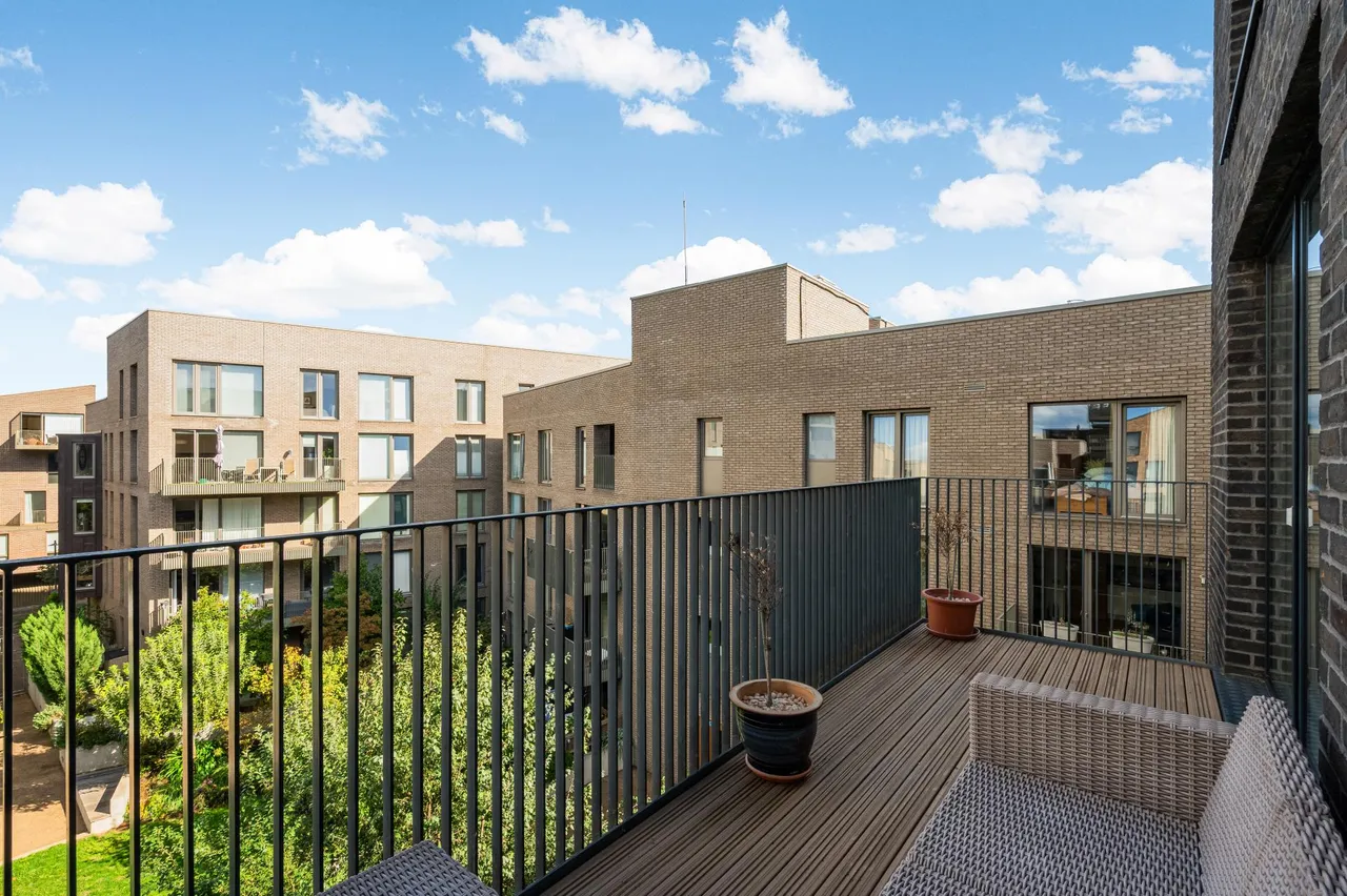 2 bed flat for sale, Commerce Road, Brentford, TW8