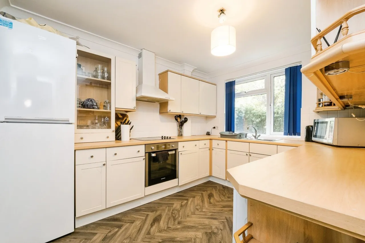 Victor Close, Hornchurch, RM12, photo 17