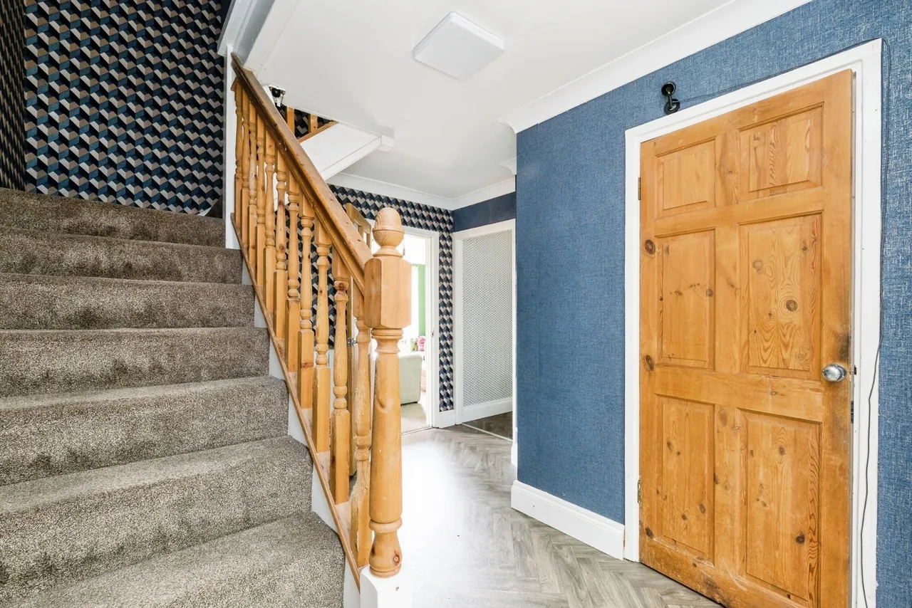 Victor Close, Hornchurch, RM12, photo 11