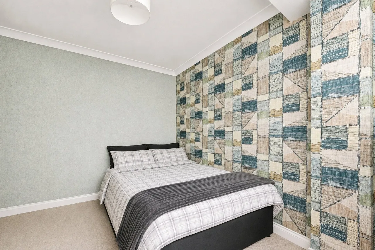 Victor Close, Hornchurch, RM12, photo 18