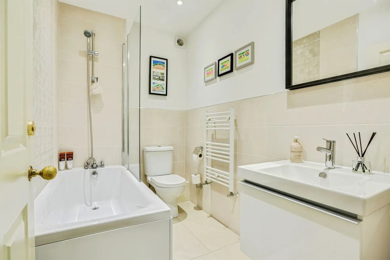 Jenkin Road, Horbury, WF4, photo 16