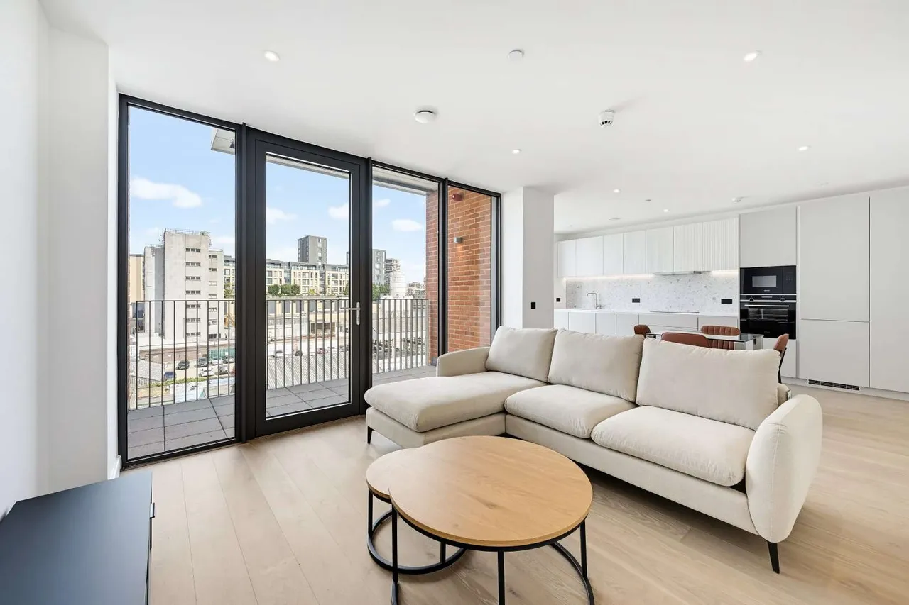 1 bed new development to rent — Carnwath Road, London, SW6 3FA