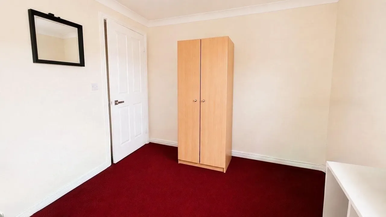 Glandford Way, Chadwell Heath, RM6, photo 11