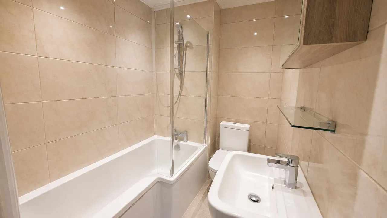 Glandford Way, Chadwell Heath, RM6, photo 12