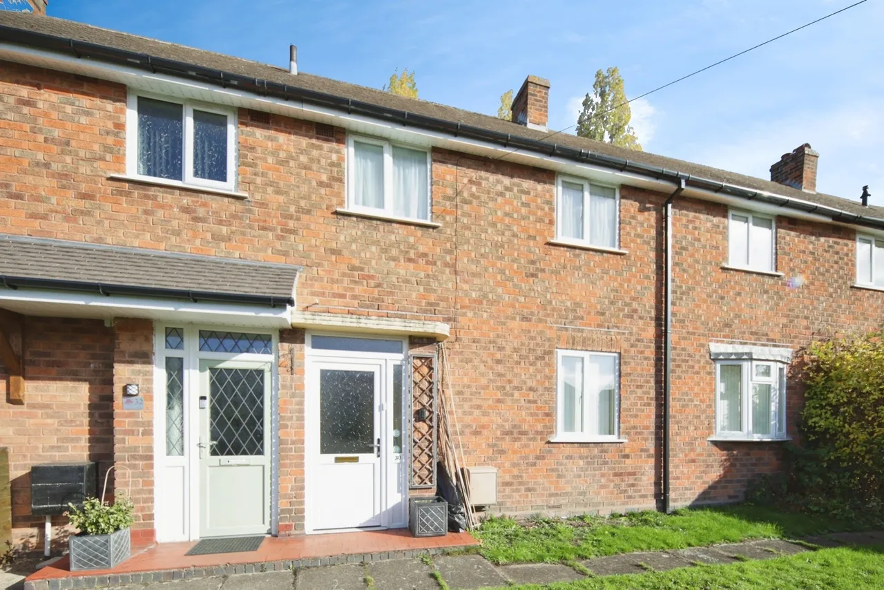 3 bed house for sale — Laburnum Avenue, Kingshurst, Birmingham, B37