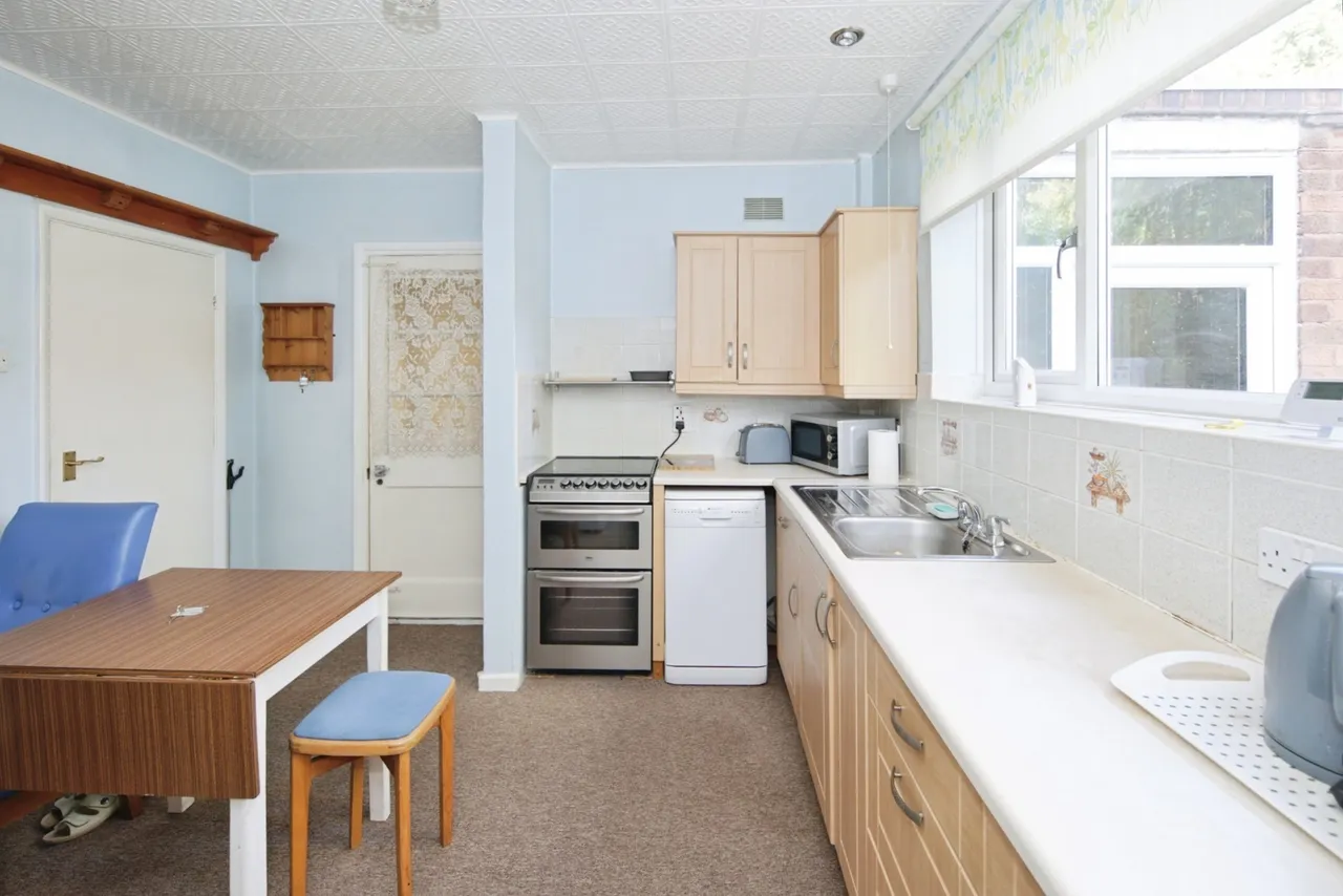 Laburnum Avenue, Kingshurst, Birmingham, B37, photo 6