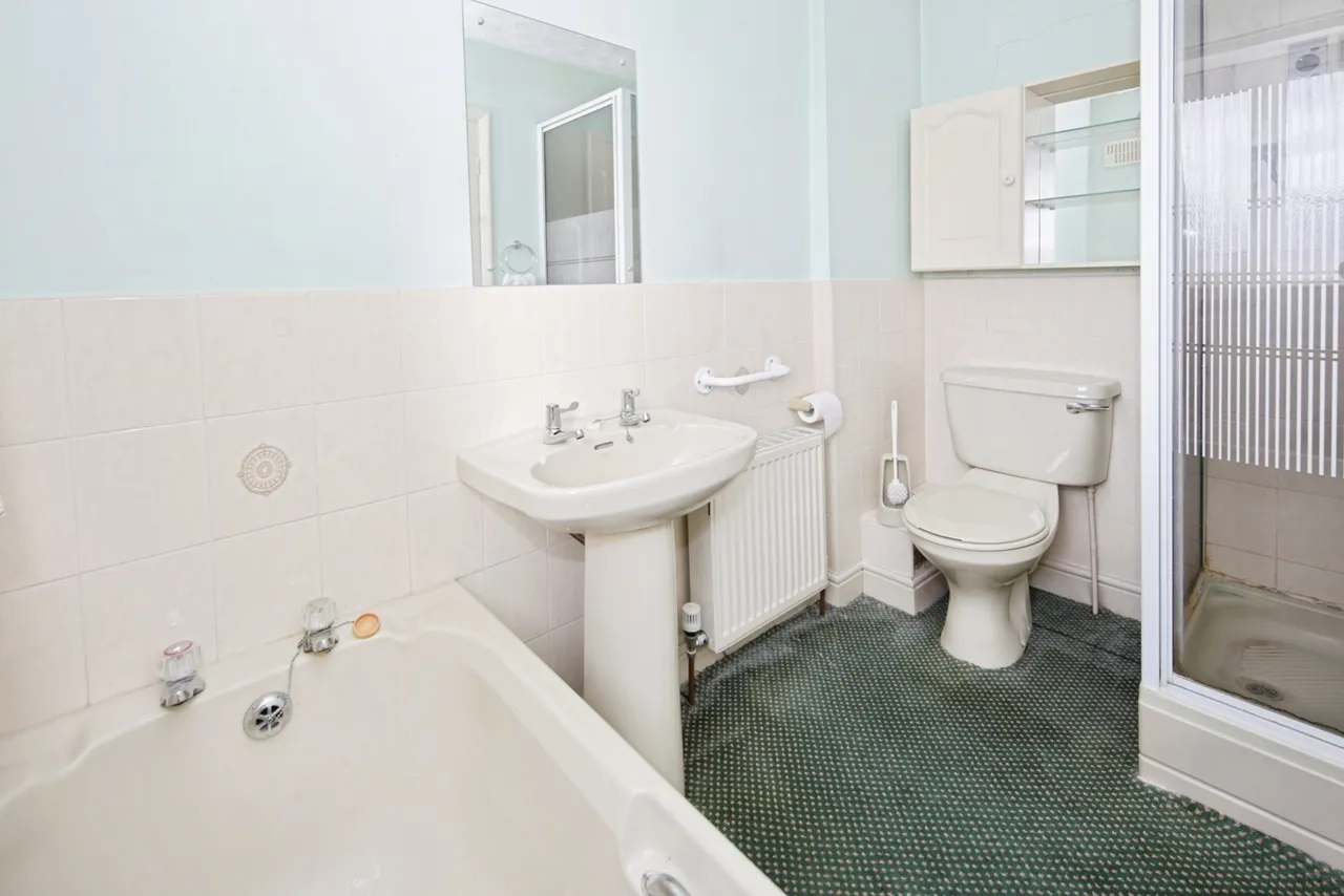 Laburnum Avenue, Kingshurst, Birmingham, B37, photo 16