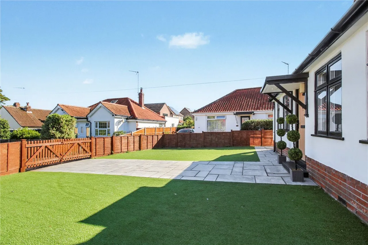 Pier Avenue, Southwold, IP18, photo 4