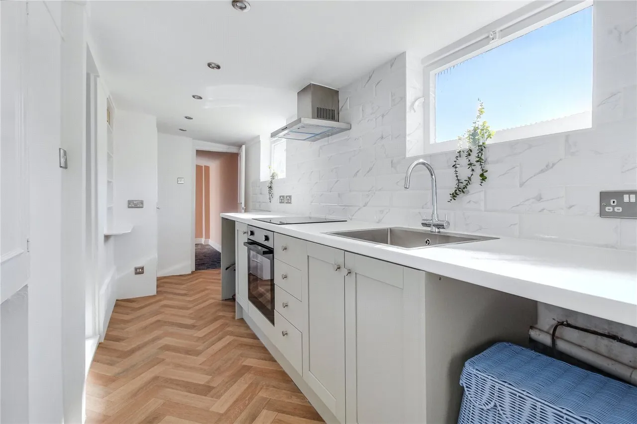 Pier Avenue, Southwold, IP18, photo 6