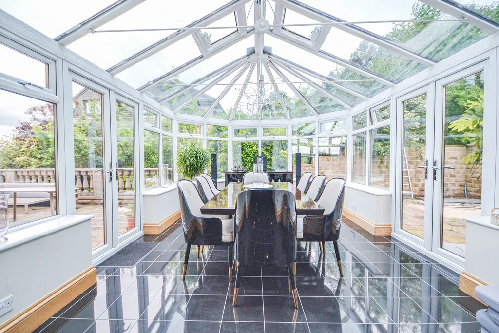 High Meadows, Thornhill, photo 15
