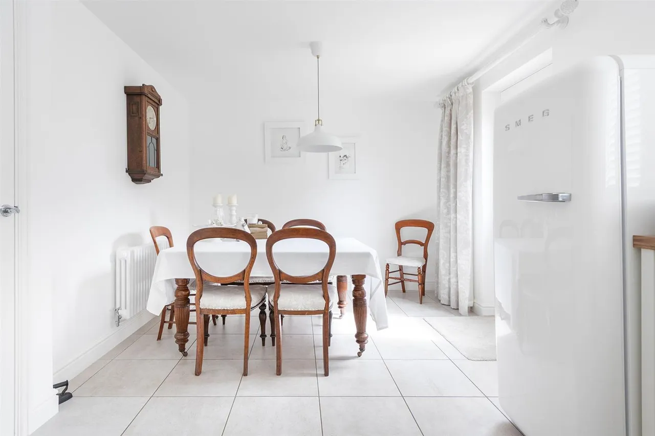 Adcock Road, Market Harborough, LE16, photo 9