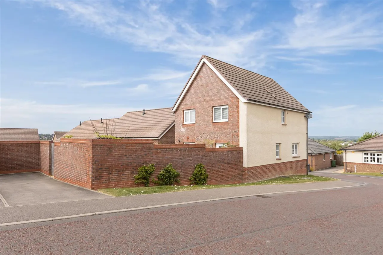 Adcock Road, Market Harborough, LE16, photo 19