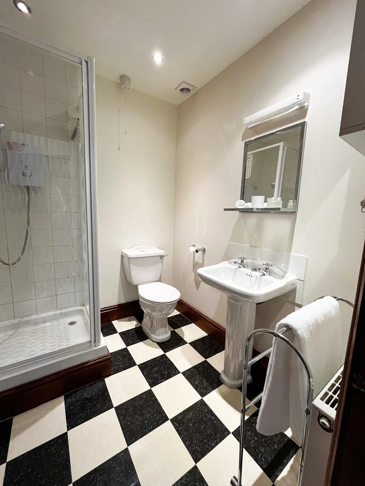 Holly Lodge, Arkendale, photo 9