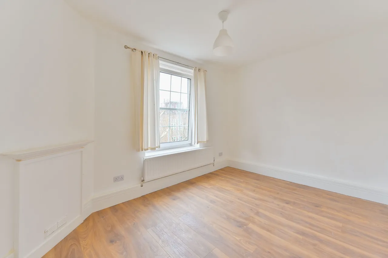 53 Lohmann House, Kennington Oval, London, photo 5