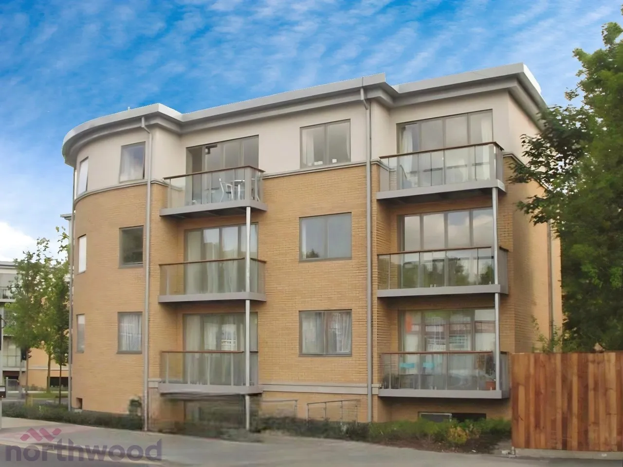 2 bed flat for sale, Ryemead Boulevard, High Wycombe, HP11