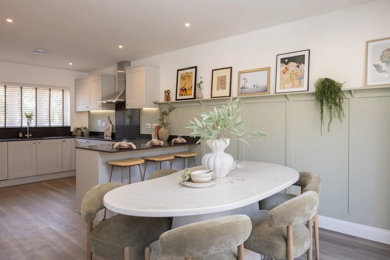 The Marram, Birchwood, Farnham, GU9, photo 2