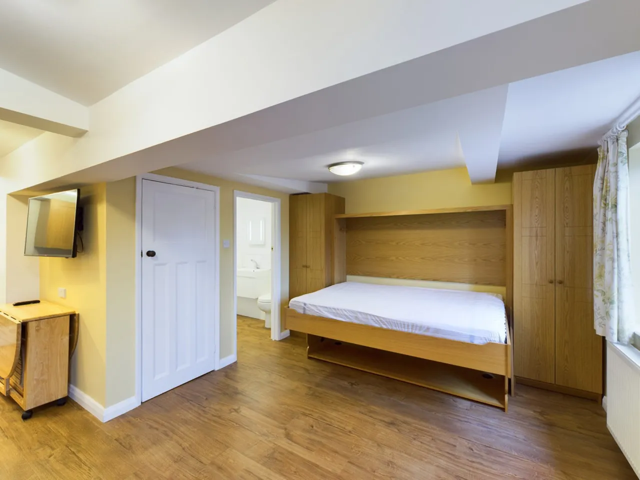Three Bridges, Crawley, RH10, photo 5