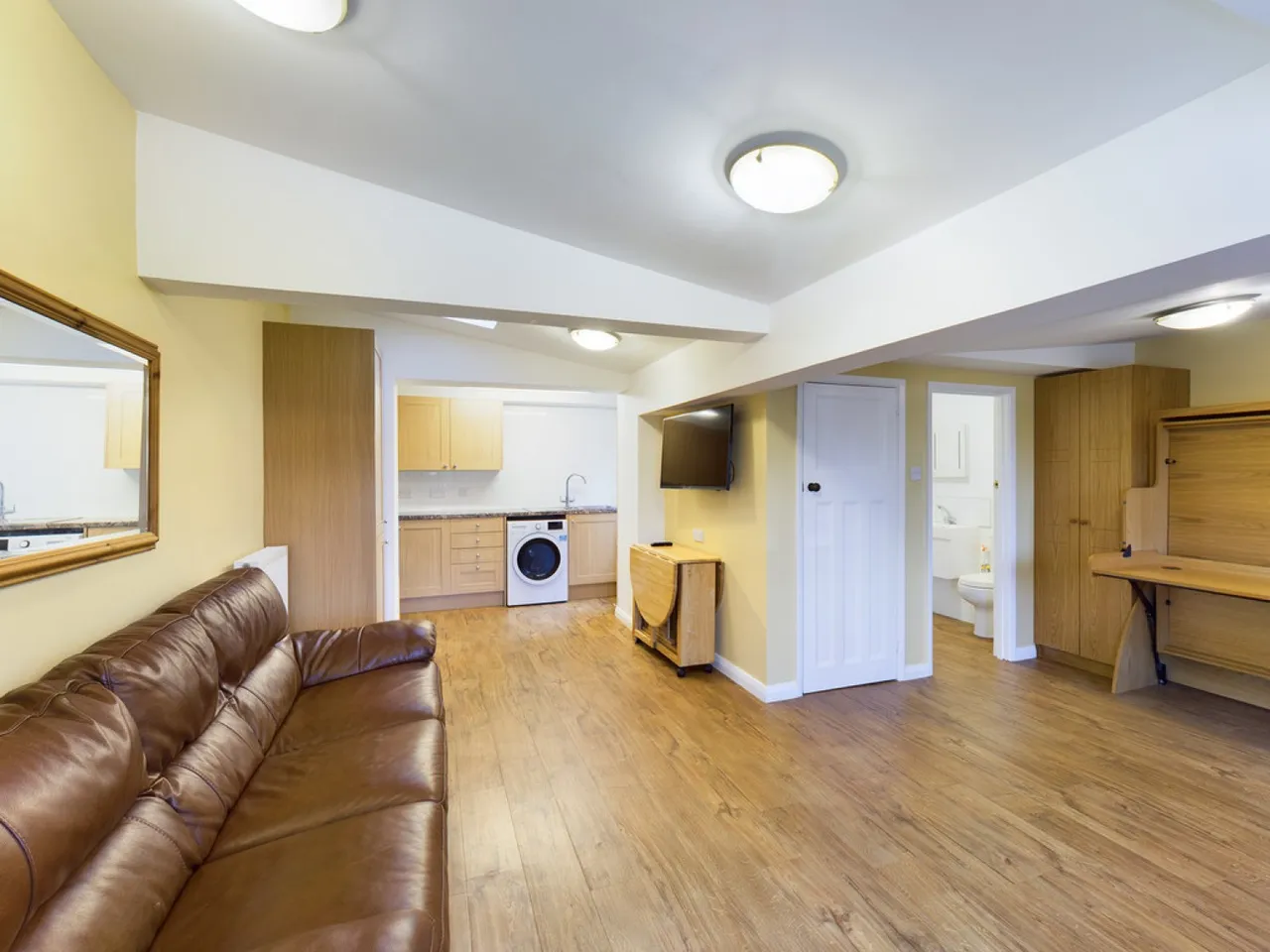 flat to rent, Three Bridges, Crawley, RH10