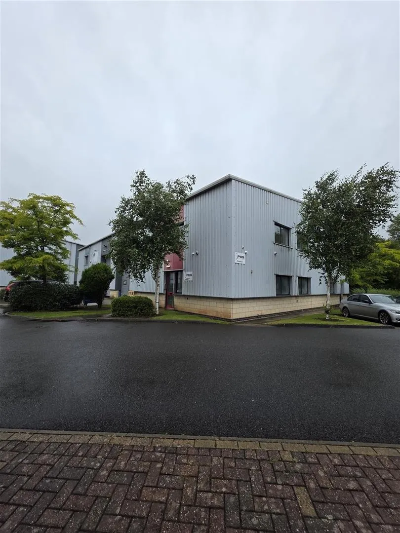 Hemdale Business Park, Kingfisher Court,, photo 9