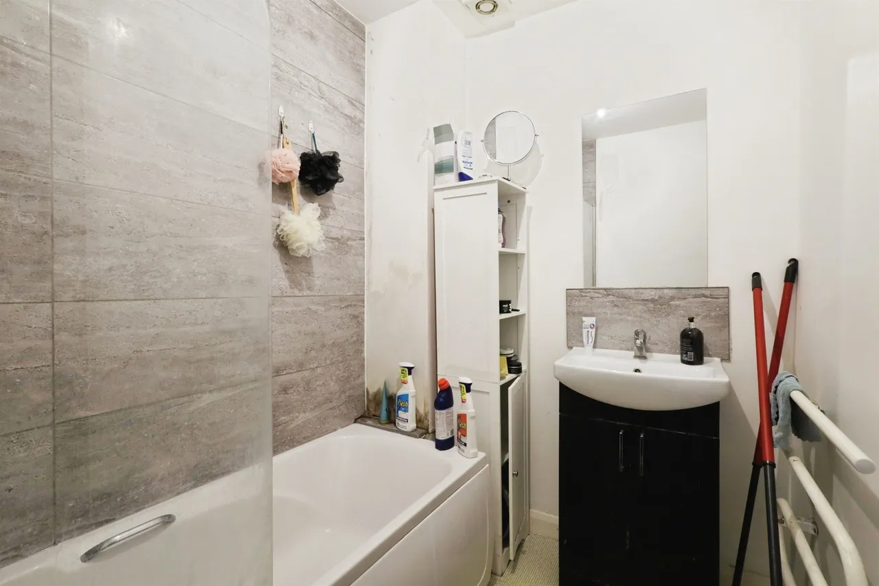 Terminus Road, Eastbourne, BN21, photo 8