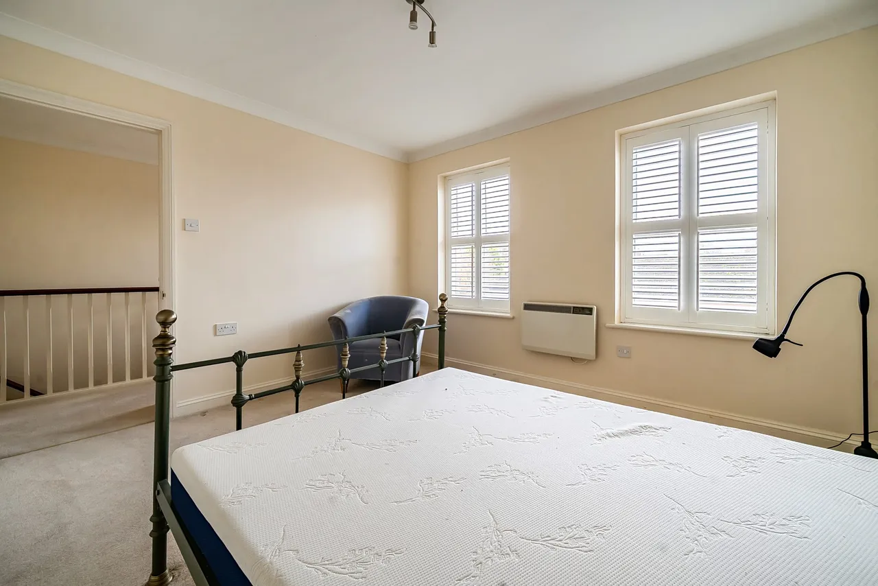 Seymour Place, Odiham, Hook, RG29 1AY, photo 12