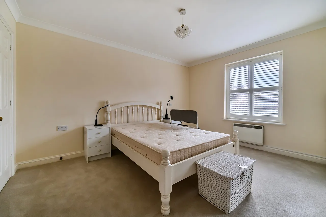 Seymour Place, Odiham, Hook, RG29 1AY, photo 10