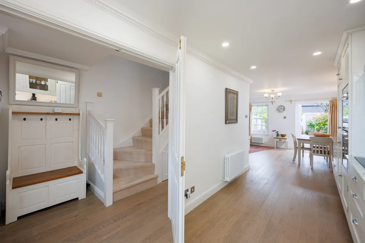 Wedgwood Place, Cobham, KT11, photo 3