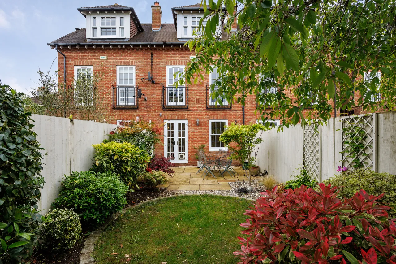Wedgwood Place, Cobham, KT11, photo 8