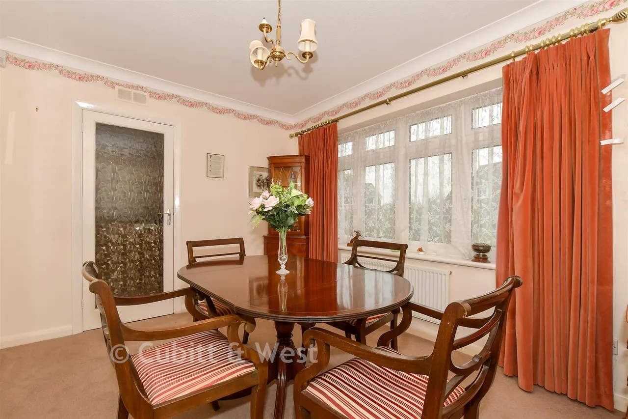 St. Mary's Close, Pulborough, RH20, photo 5