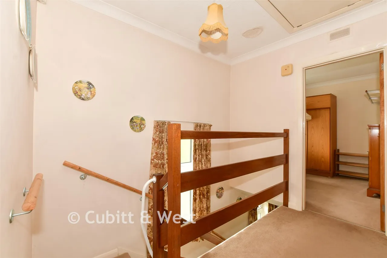 St. Mary's Close, Pulborough, RH20, photo 7