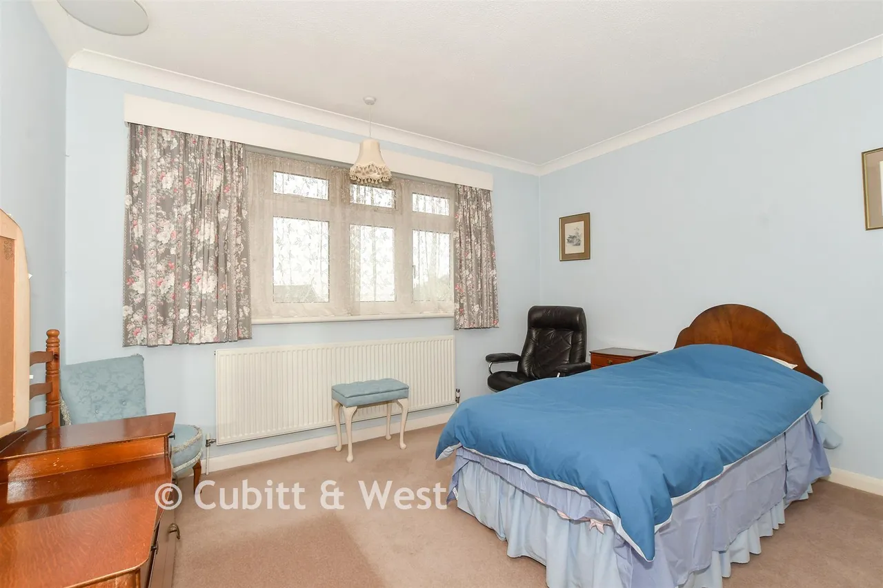 St. Mary's Close, Pulborough, RH20, photo 10