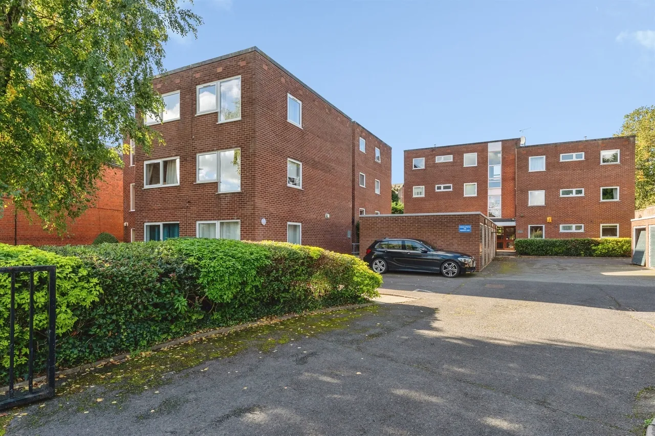 1 bed flat for sale, Victoria Road, Chester, CH2
