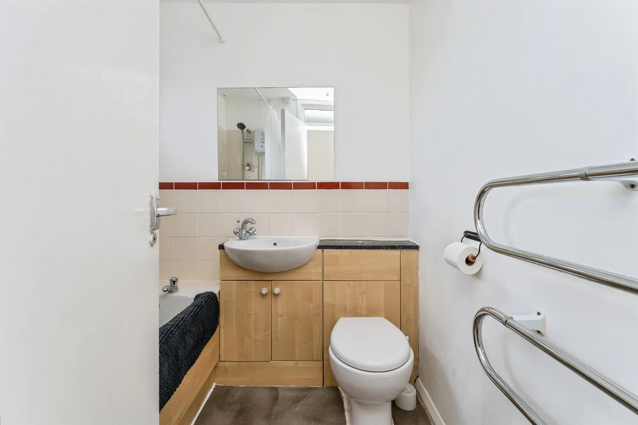 Victoria Road, Chester, CH2, photo 10