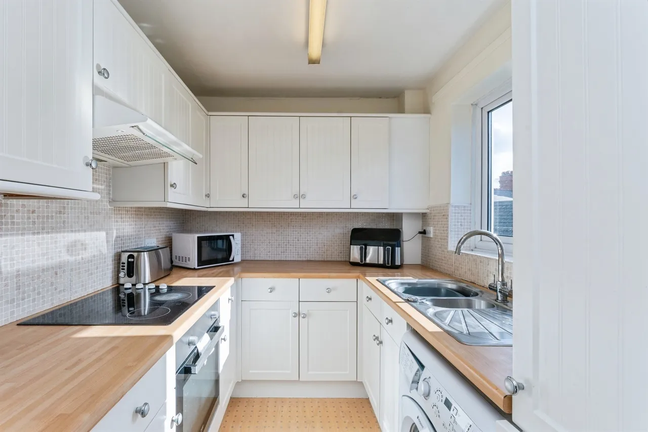 Victoria Road, Chester, CH2, photo 6