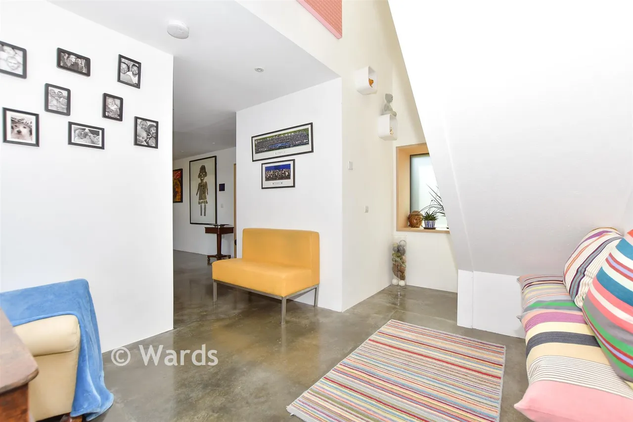 Stone Street, Lympne, CT21, photo 11