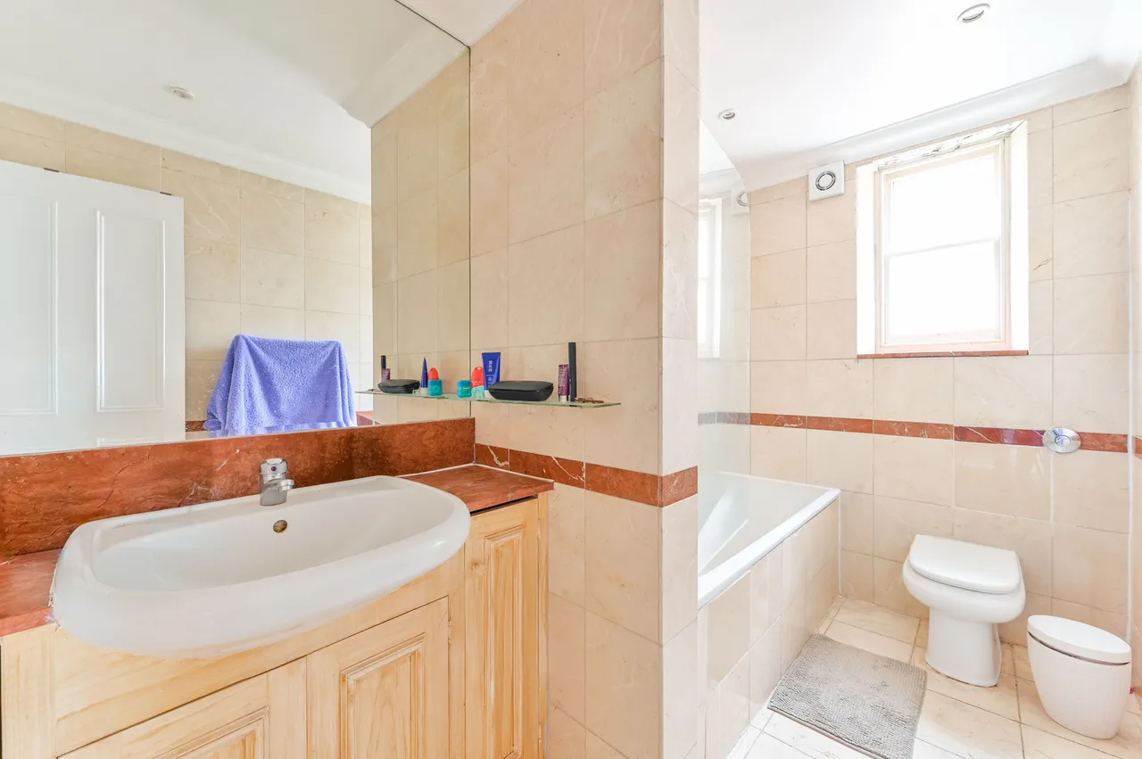 London, NW6, photo 6