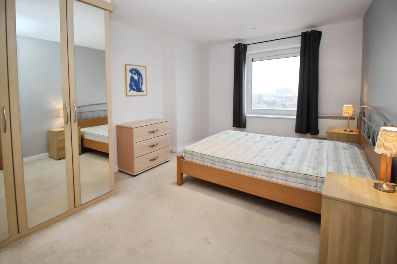 Imperial Point, Salford Quays, M50, photo 10