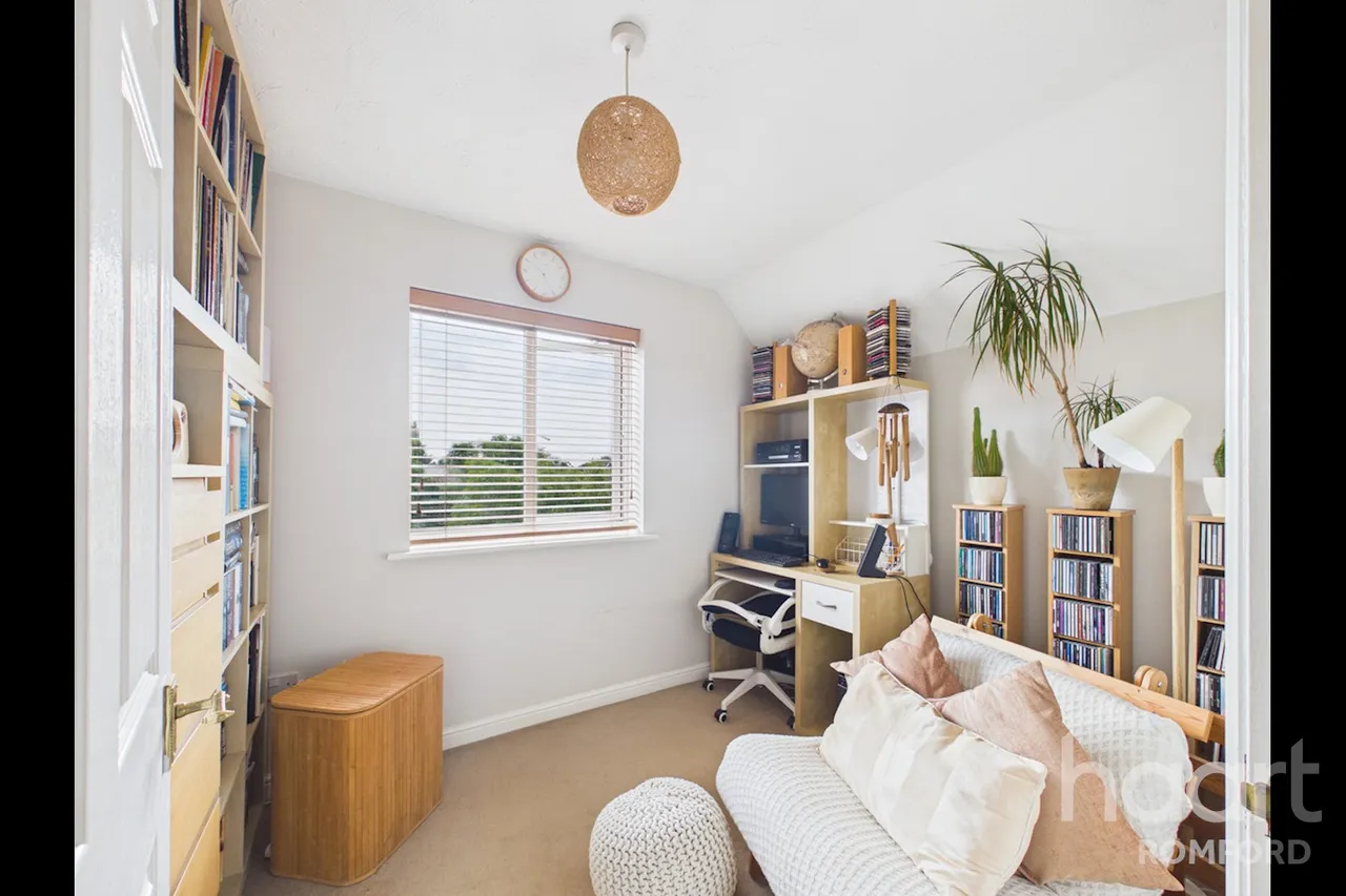 Foxglove Road, Romford, RM7, photo 12