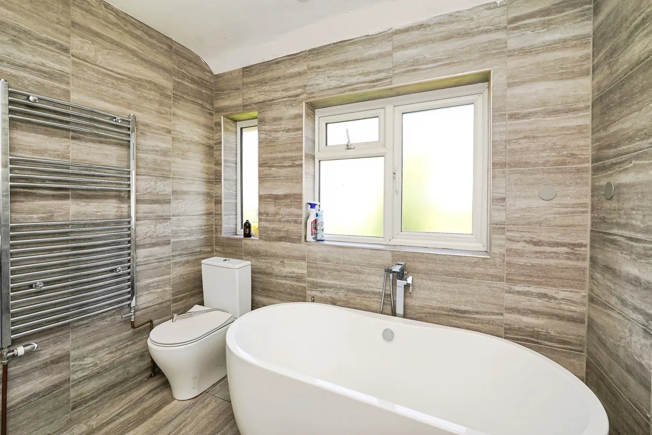 George Gurr Crescent, Folkestone, Kent, CT19, photo 5