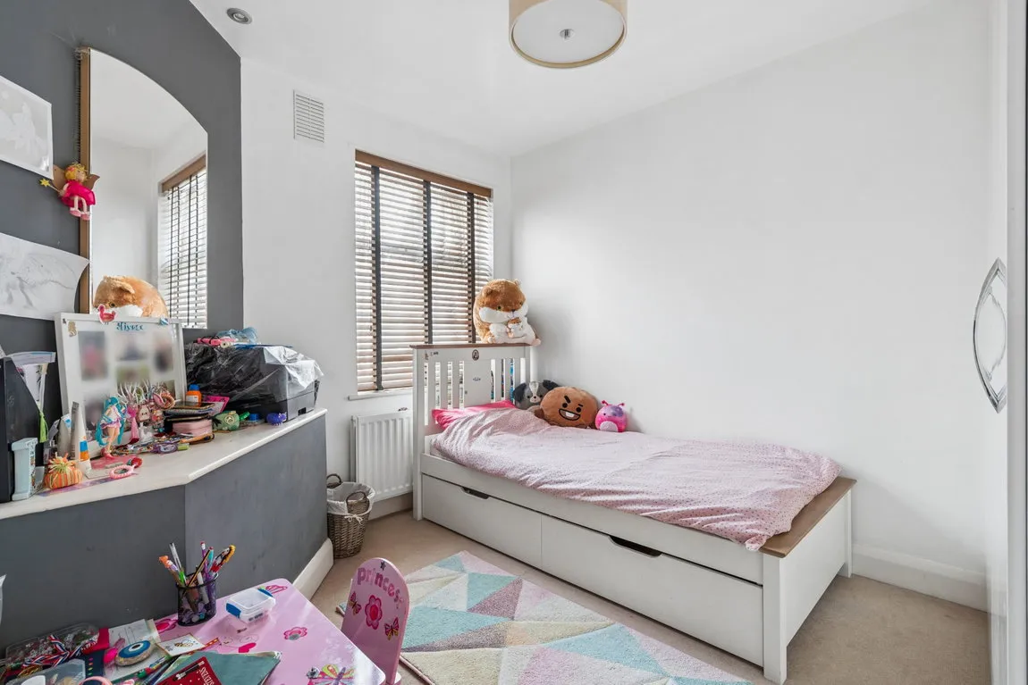 Eastern Avenue, Pinner, HA5, photo 9